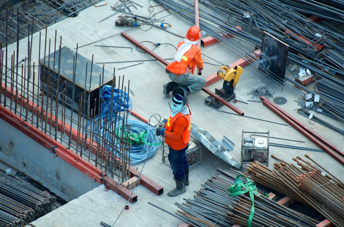 Origin vs. Quentic: Next-Generation ESG Ledgers for Heavy Industry